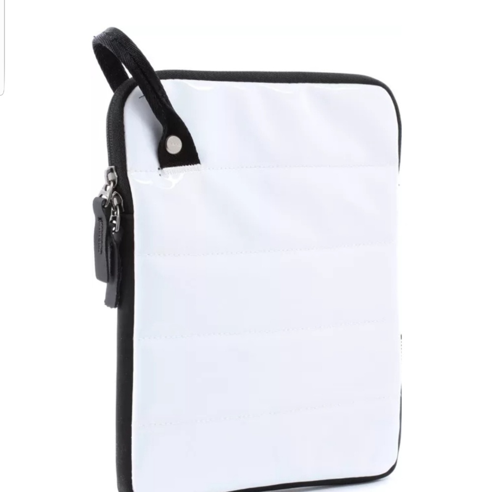 Mono Loop iPad Sleeve in White